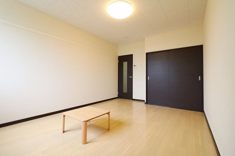 レオネクストボヌール南呉服 居間