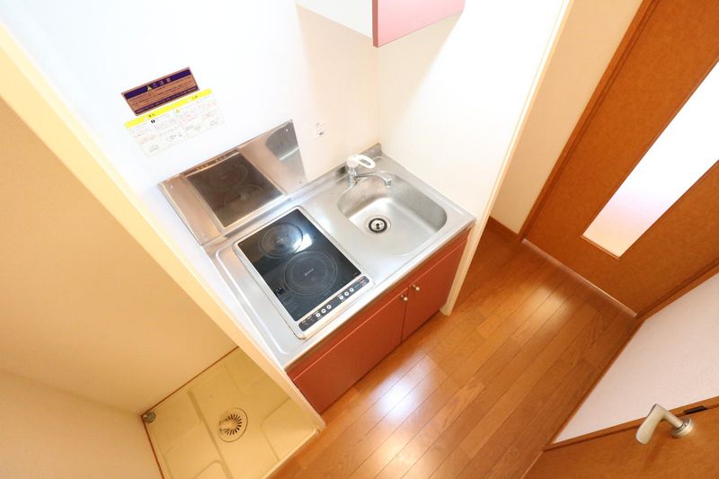 レオパレスダボス キッチン