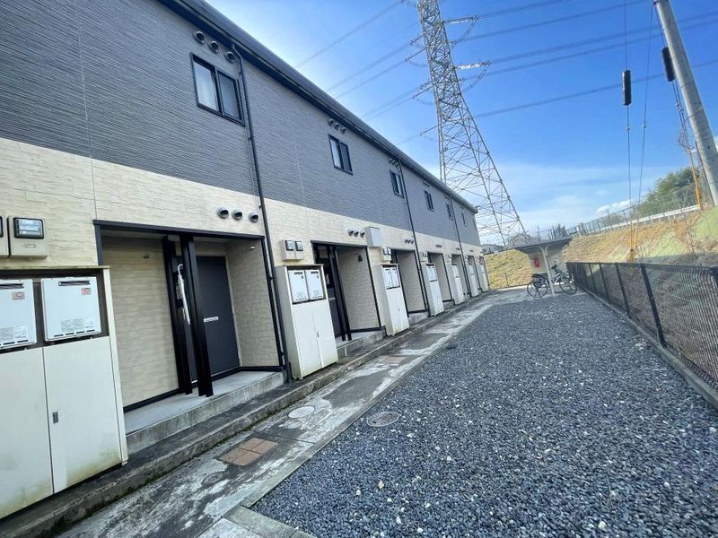 レオパレスアイランド エントランス