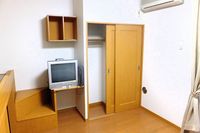 レオパレスルミエール 居間