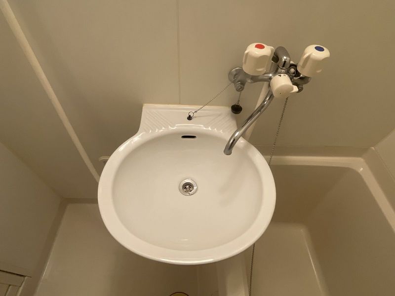 レオパレスルシェルブル金岡 洗面台