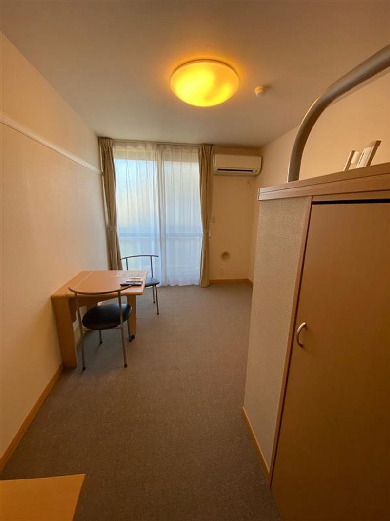 leopalace Thirteen Stone Living room