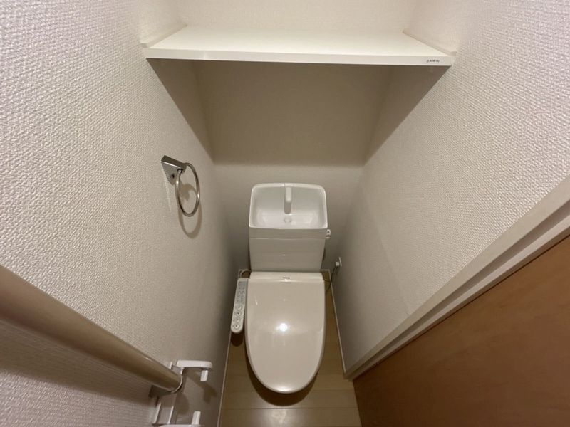 レオパレス中の島 トイレ