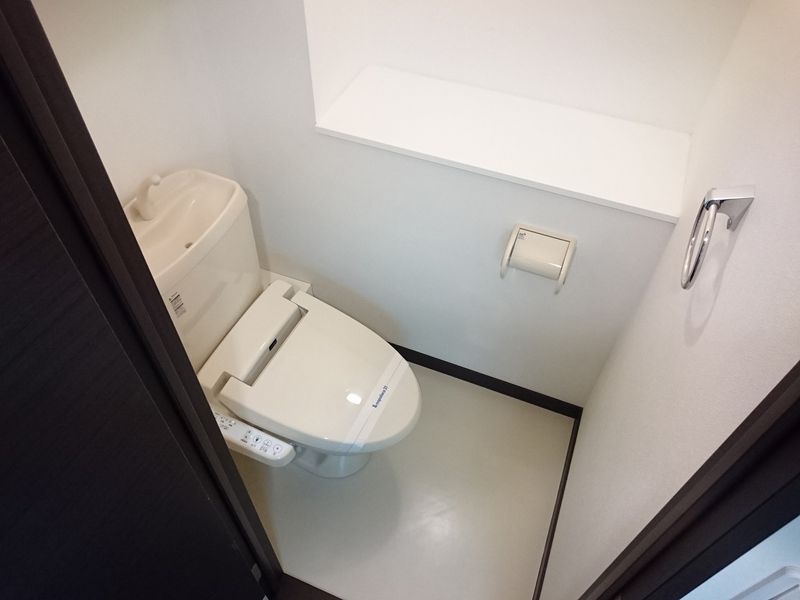 LEONEXT Naha Nishi Kouko Mae 卫生间