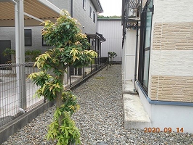 レオパレスコンシェレントＦ 庭