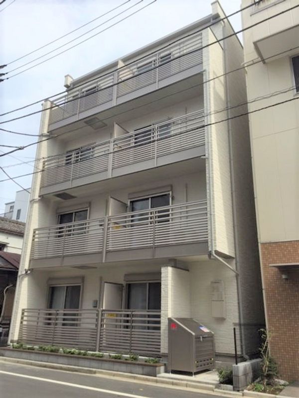 CLEINO Kona Village II exterior