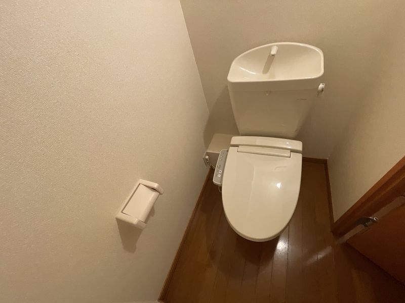 レオパレス谷万成 トイレ