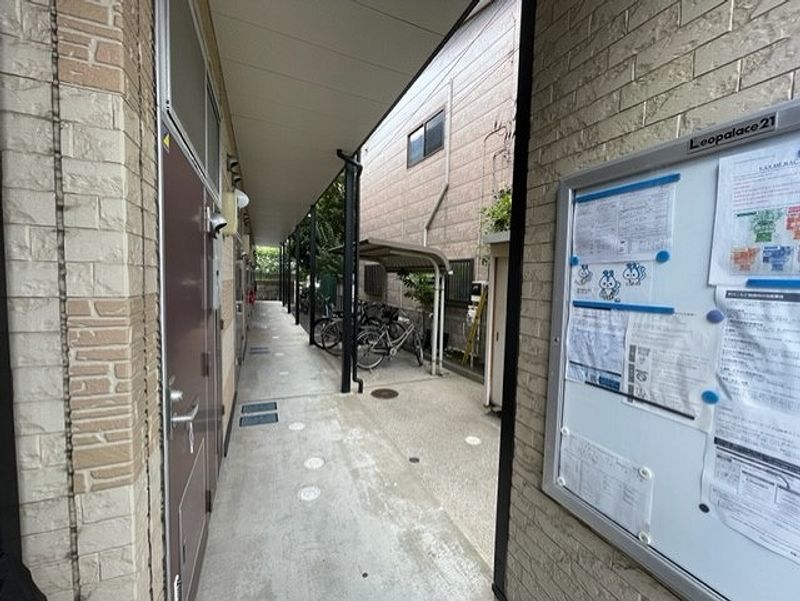 レオパレスアマポーラ エントランス