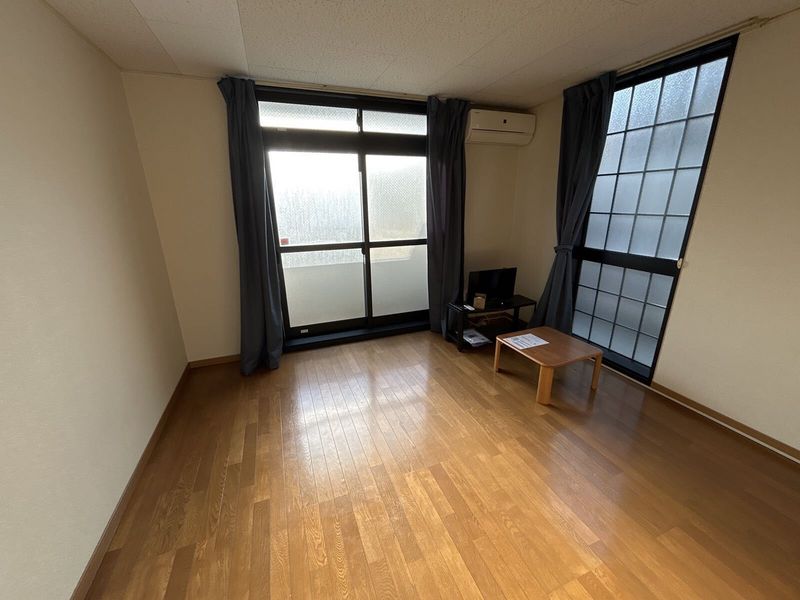 レオパレスＬｅｓ　Ａｍｉｅｓ 居間