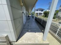 レオパレスグレイス エントランス