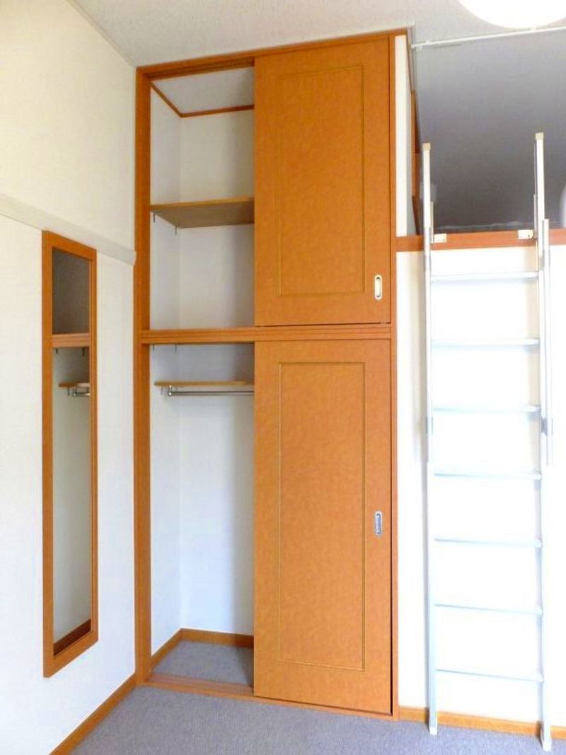 leopalace TY Hills Storage