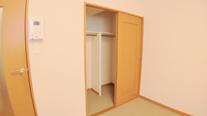 レオパレスアイビス　Ａｙａ 収納