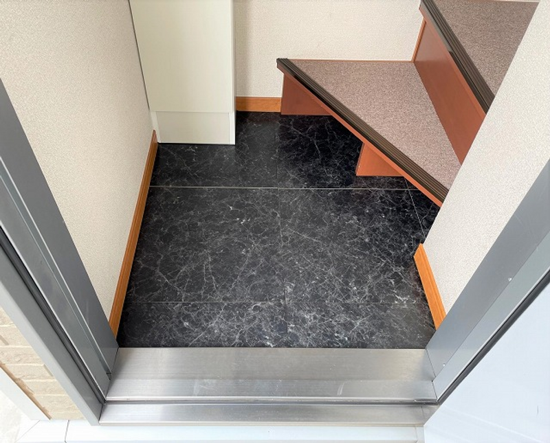 leopalace Hill Entrance