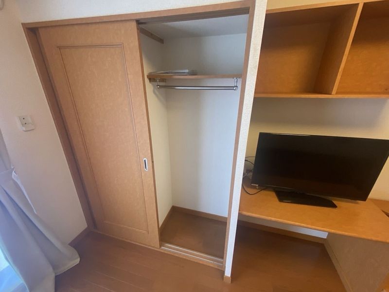 レオパレスロンシャンハイツ 収納