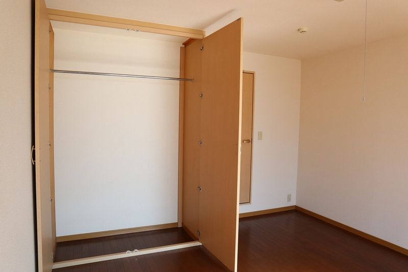 レオパレスビクトル 収納