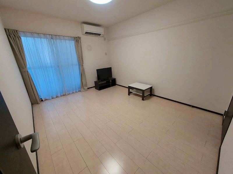 CLEINO Hikari Residence Living room