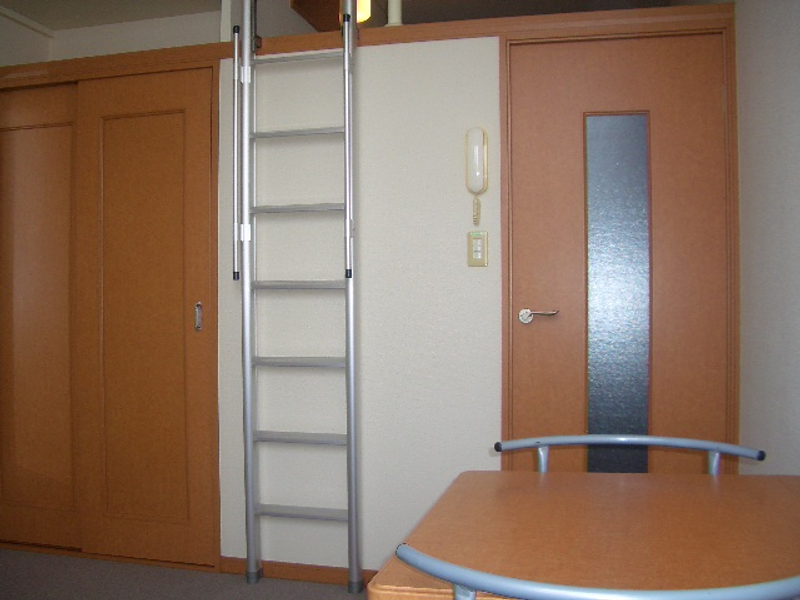 レオパレスネット 居間