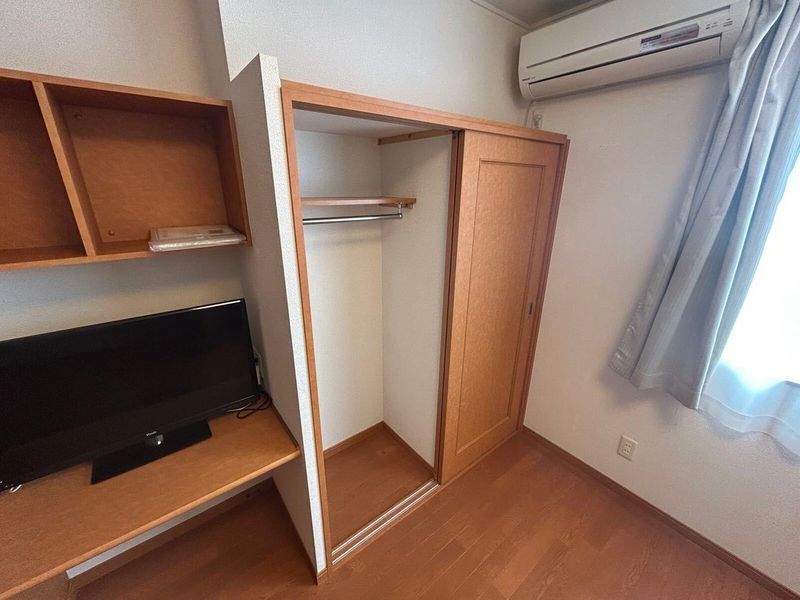 レオパレス光 収納