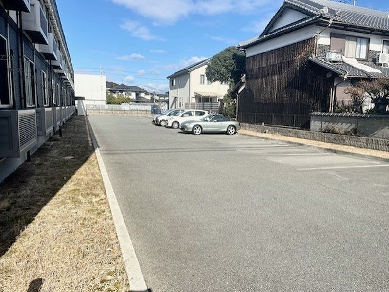 レオネクストＡＳＵＫＡ 駐車場