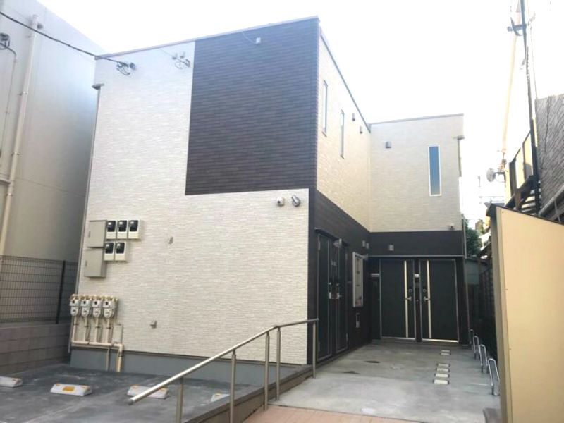 Bên ngoài CLEINO Shizu