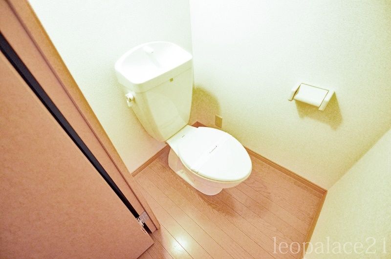 レオパレススカイヒル トイレ