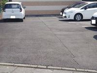 レオパレスベローラ　オカベ 駐車場