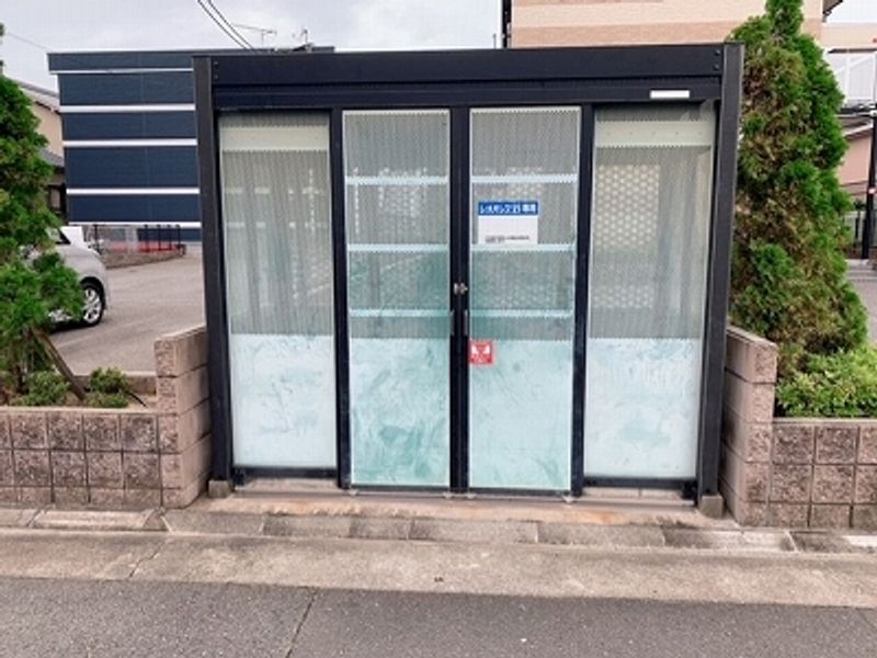 レオパレスセリバテール仁川 共用部分