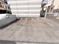 レオパレスパリワール 駐車場