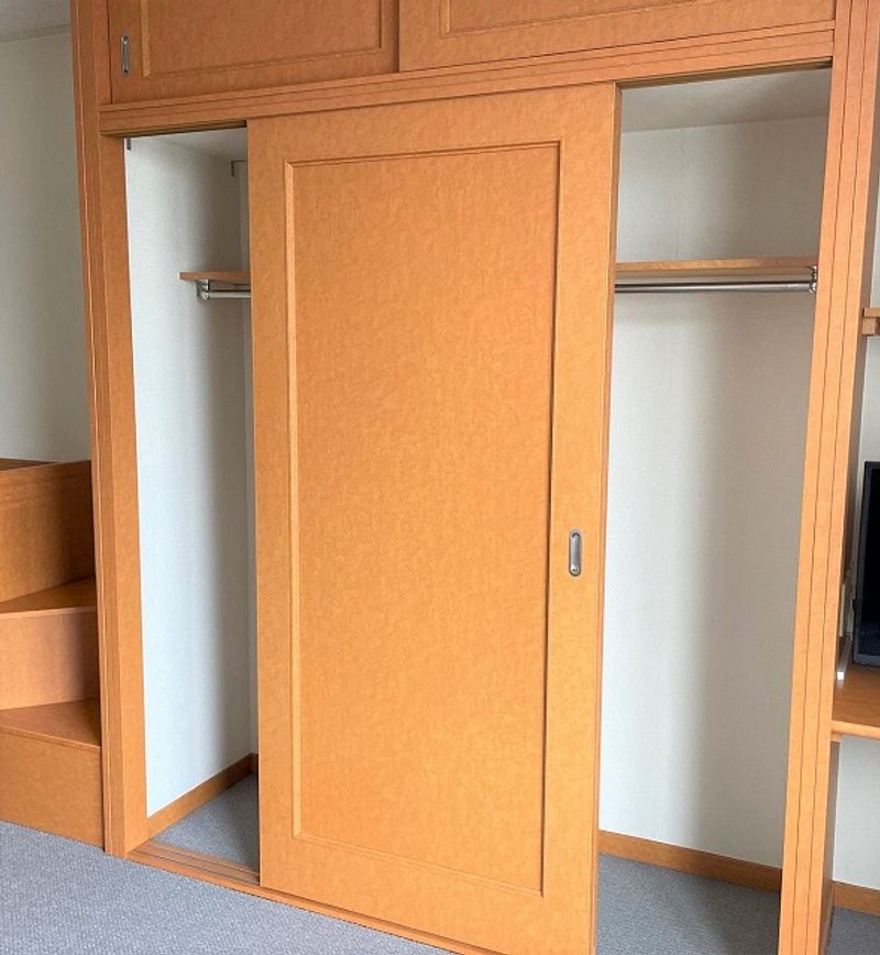 レオパレスプルミエ 収納