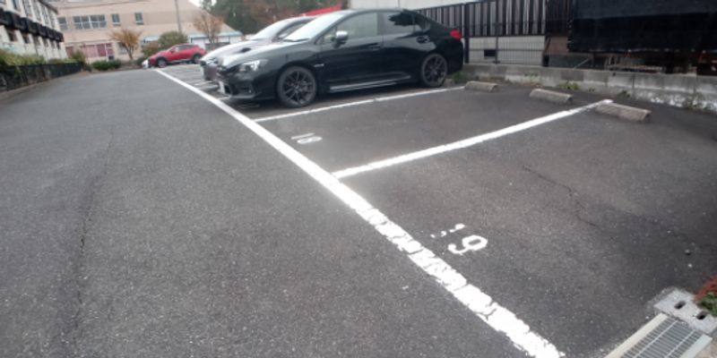 レオパレス岩瀬 駐車場