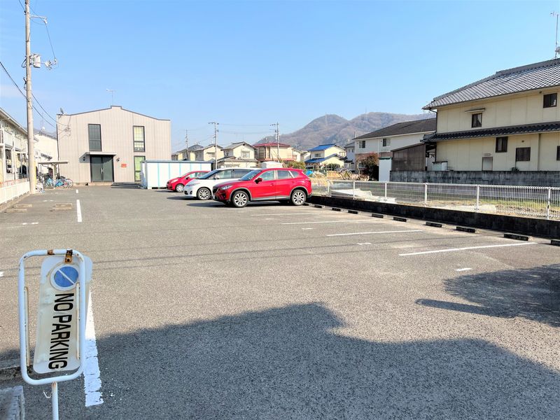 レオパレスディアコートⅡ 駐車場