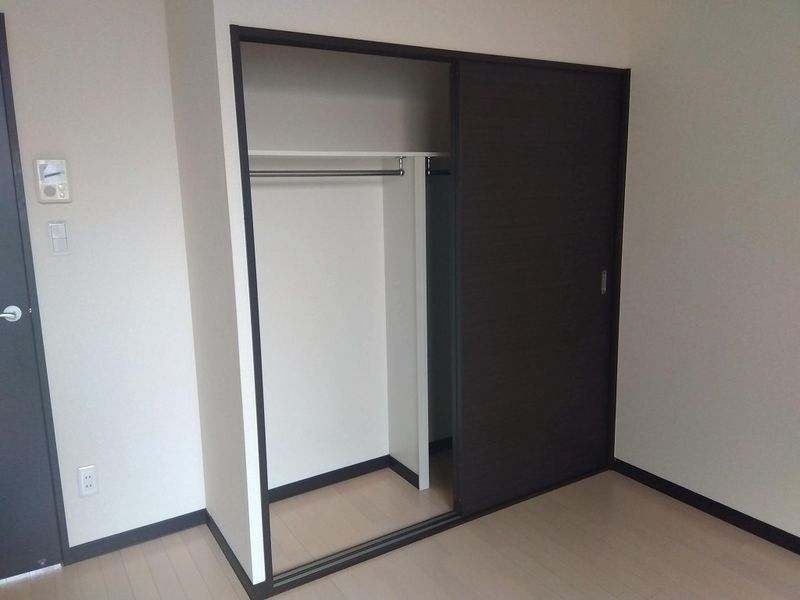 レオネクスト旭町 収納