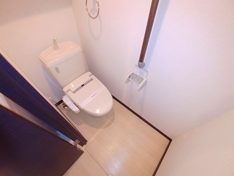 レオネクストパインルージュ立石 トイレ