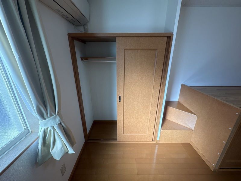 レオパレスコンフィアンス 収納