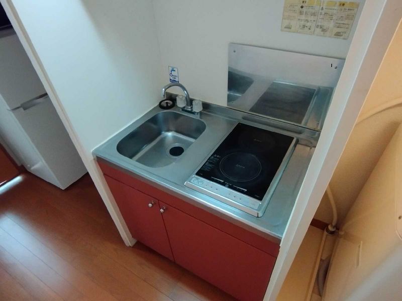 レオパレストミーズ キッチン