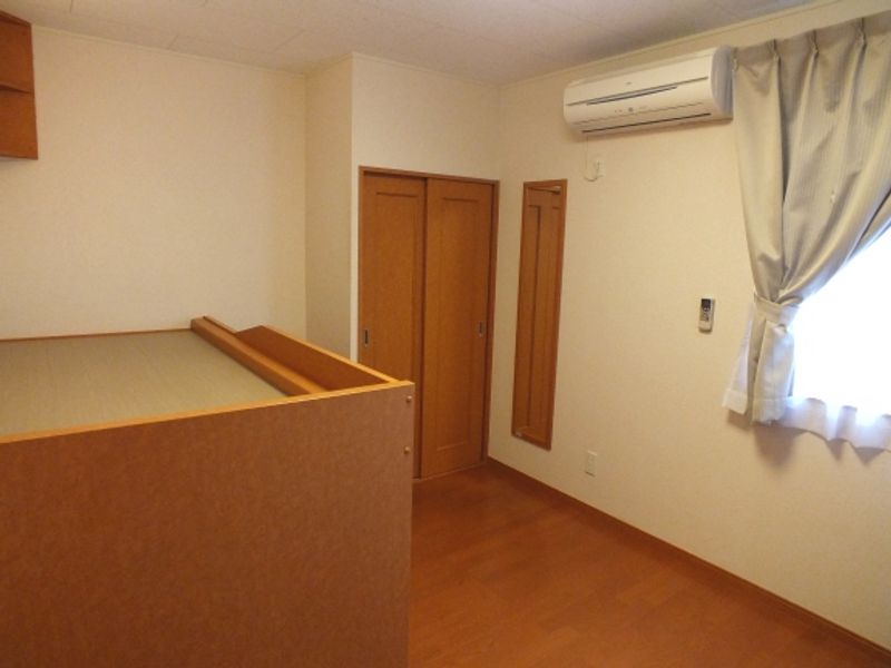 レオパレスソレーユ 居間