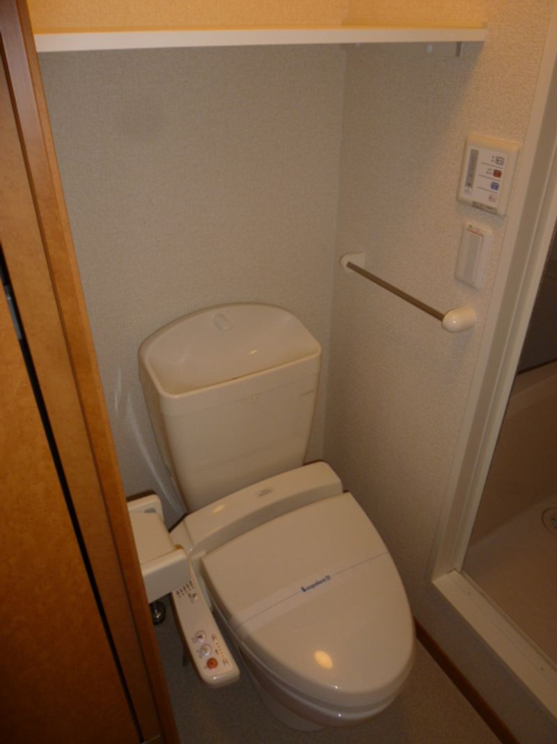 レオパレス青柳 トイレ
