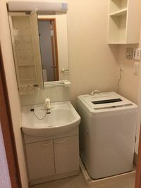 レオパレスベンデュール 洗面所