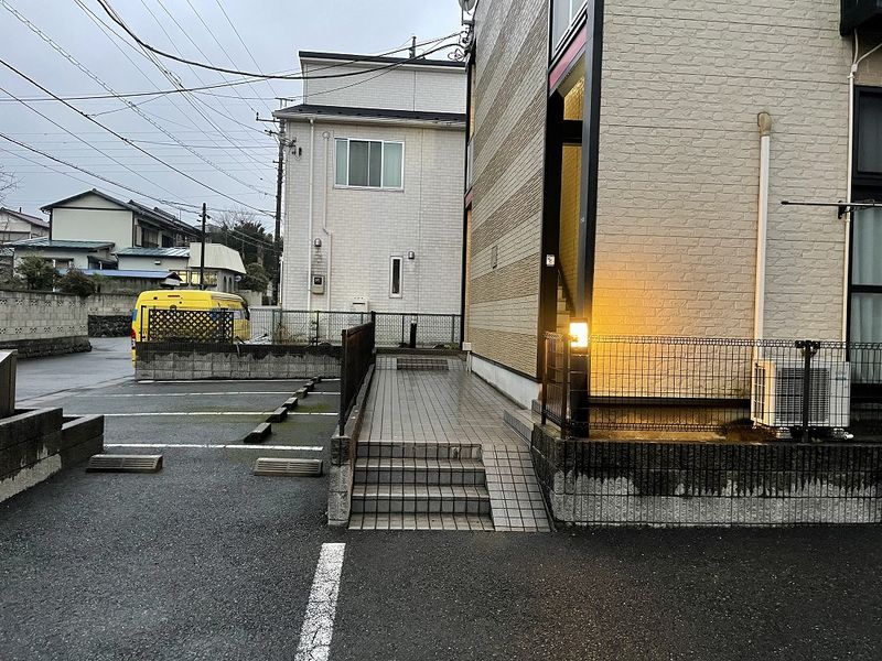 レオパレスキャピタルⅠ 駐車場