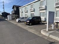 レオパレスオークスⅡ 駐車場