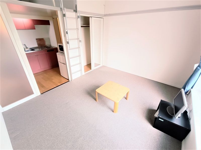レオパレスＦＵＫＯＮＯ弐番館 居間