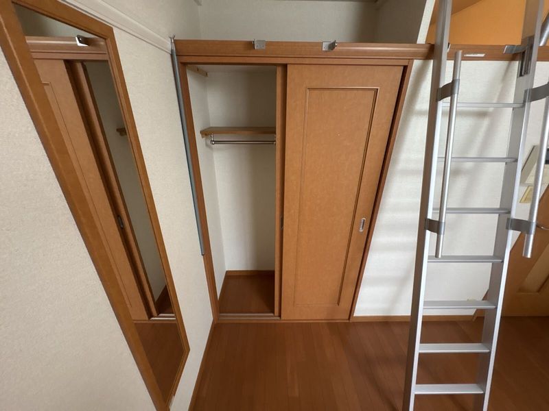 レオパレス船橋日大前 収納