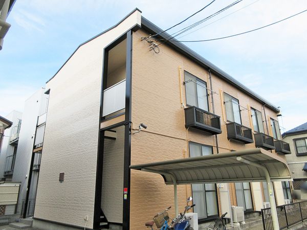 leopalace Hibari exterior