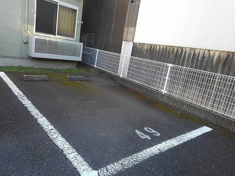レオパレスエクセレント鹿嶋Ｃ 駐車場