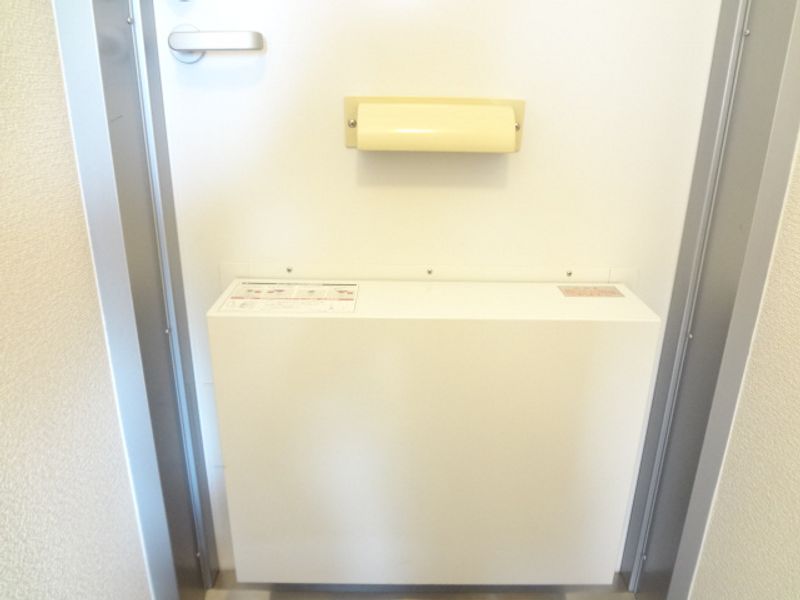 レオパレス宮西ストリート 玄関
