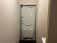 レオパレスパークサライ 玄関