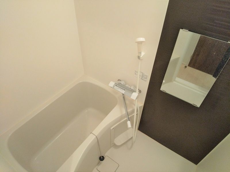 MIRANDA Sunshine III Bathroom