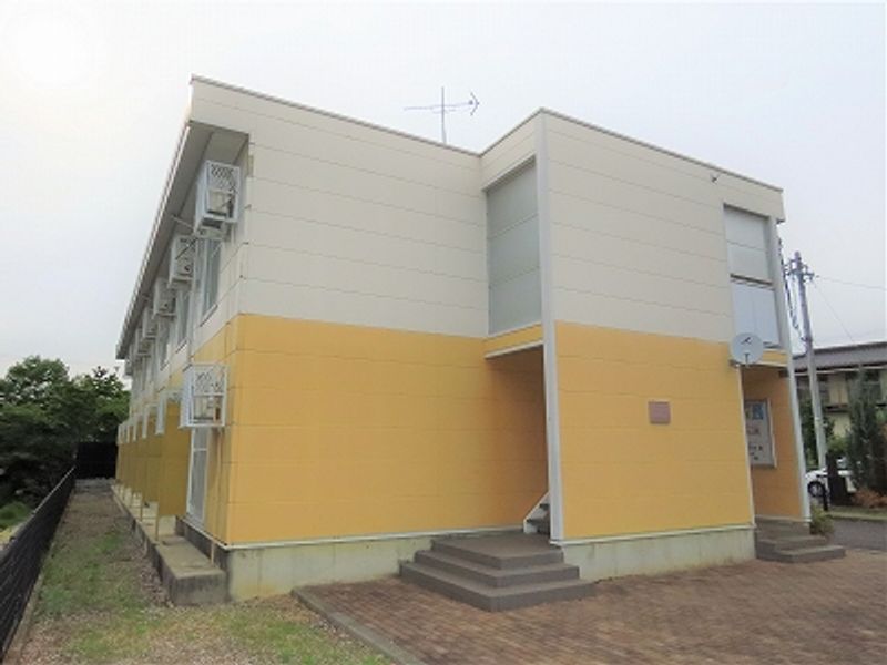 レオパレスフローリッシュ 外観