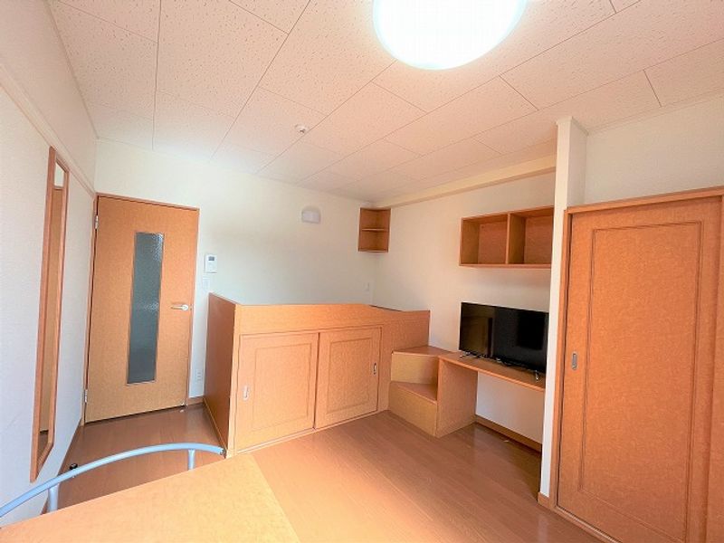レオパレスアイズ 居間