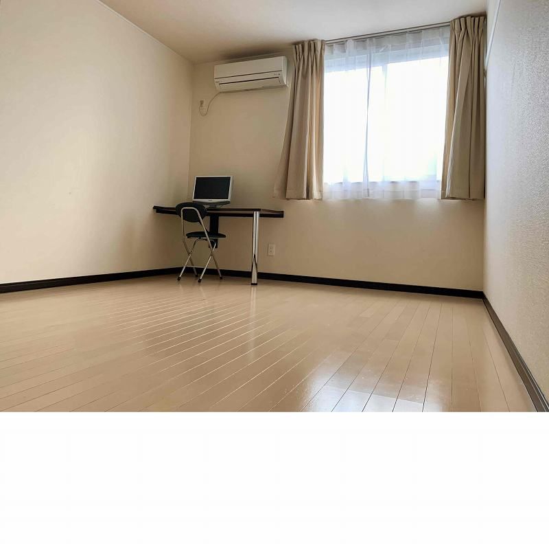 レオネクストＭＩＮＥ 居間